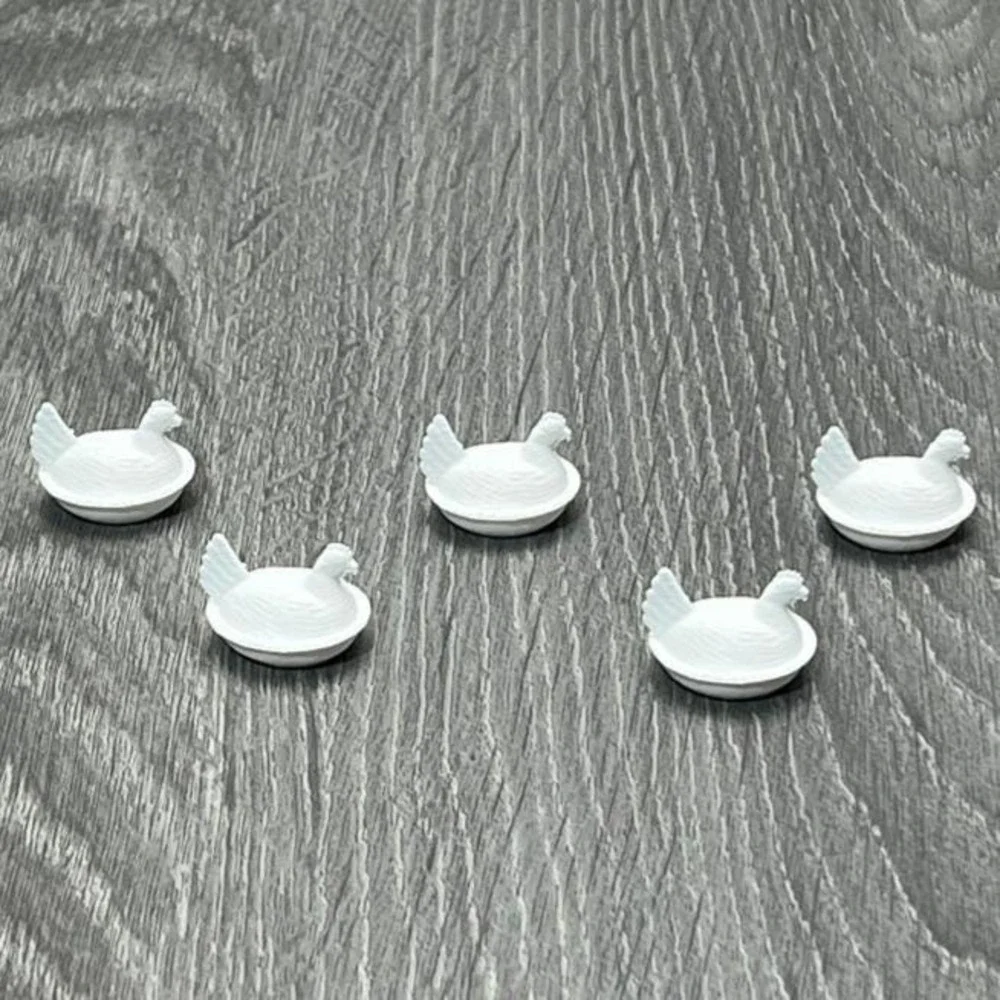 Set of 5 Vintage Style Hen on Nest – 1:12 Scale Dollhouse Miniature White